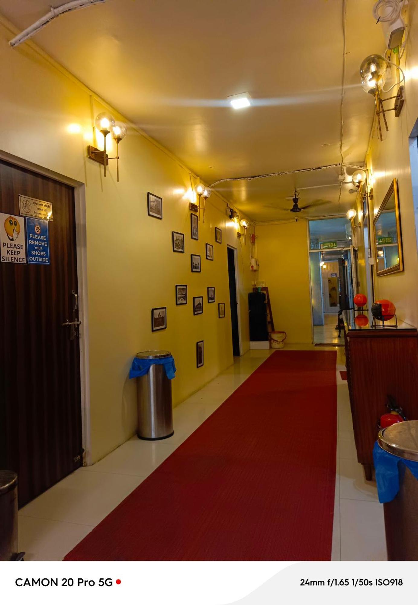 Homestay Ac Dormitory New Delhi Exterior photo