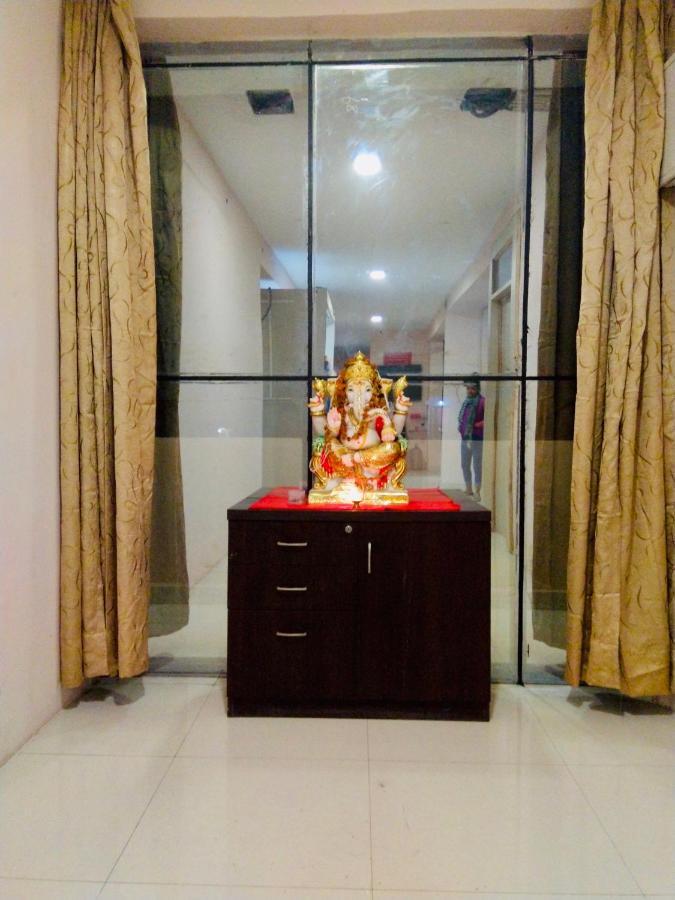 Homestay Ac Dormitory New Delhi Exterior photo